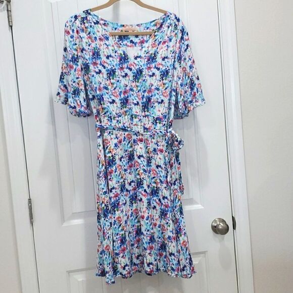 Gibson Latimer Floral Print Dress With Tie Belt, Size Large - Picture 3 of 7